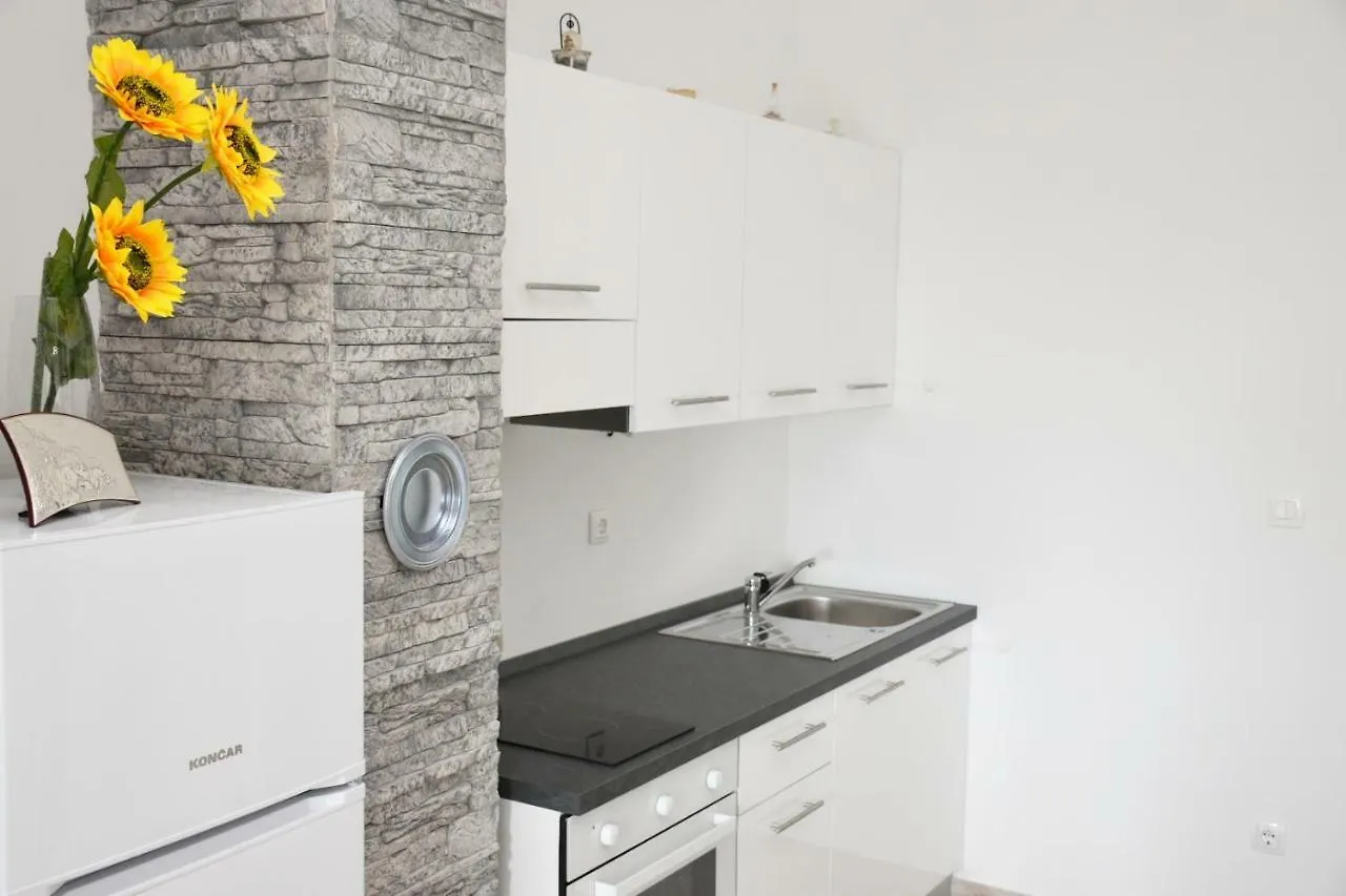 Apartmani Niko Zára