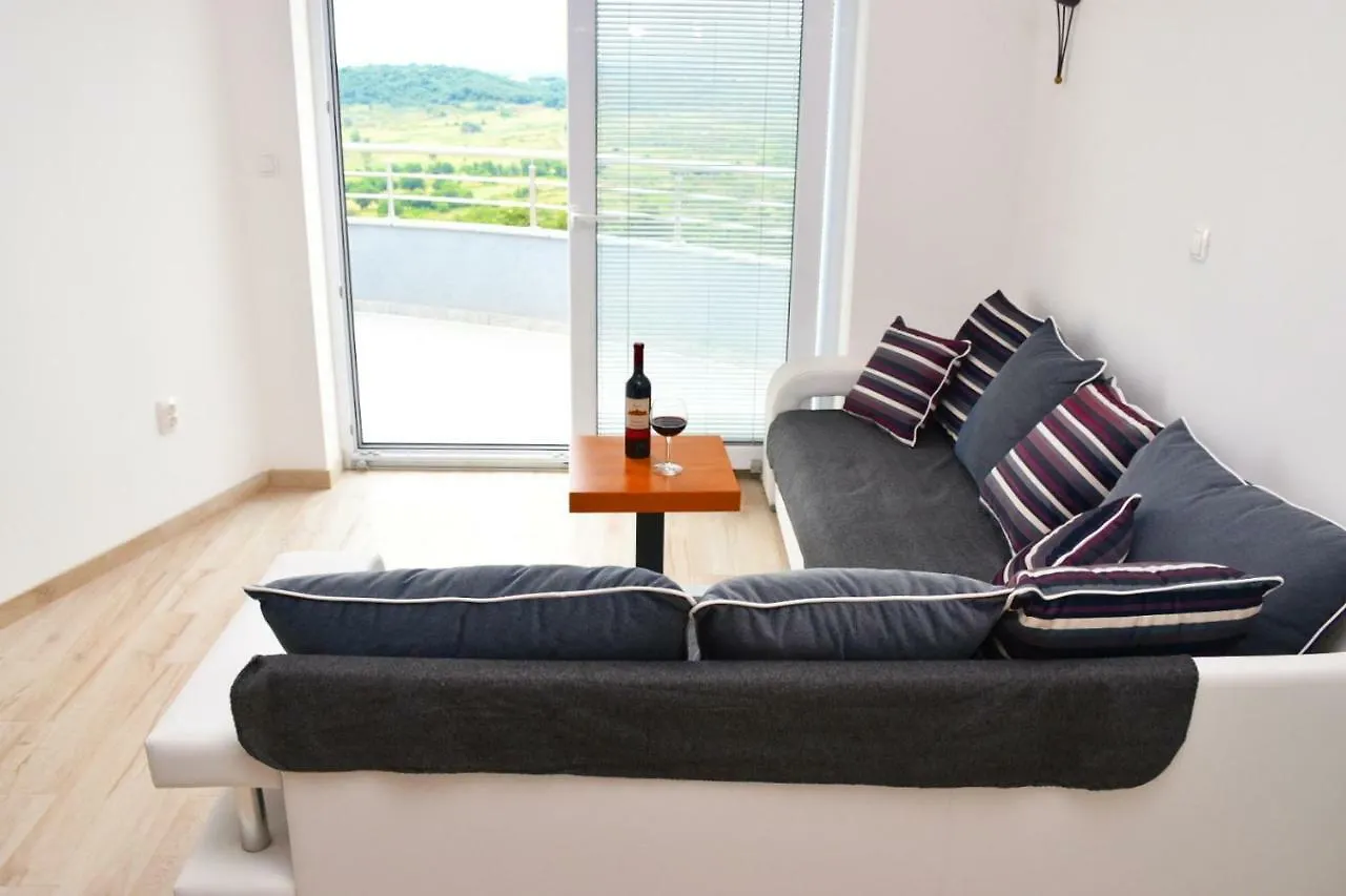 Apartmani Niko Zára 0*,